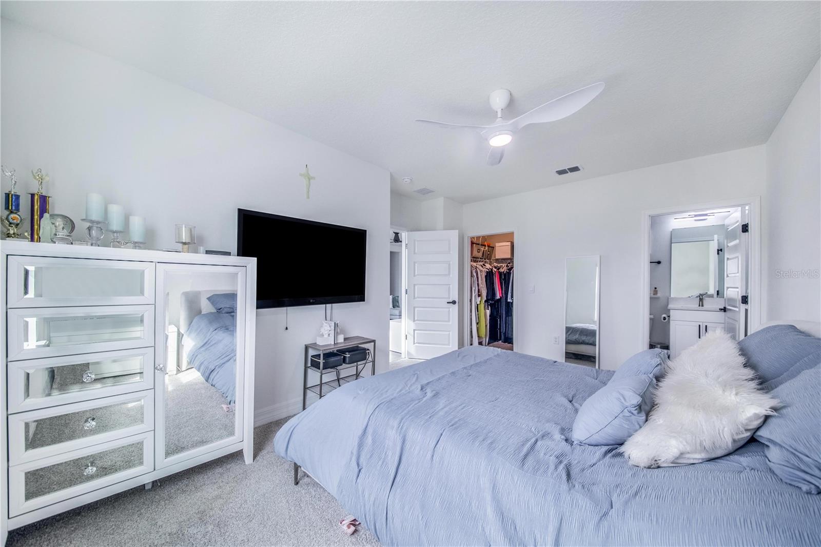 LAKE APOPKA SOUND - Residential