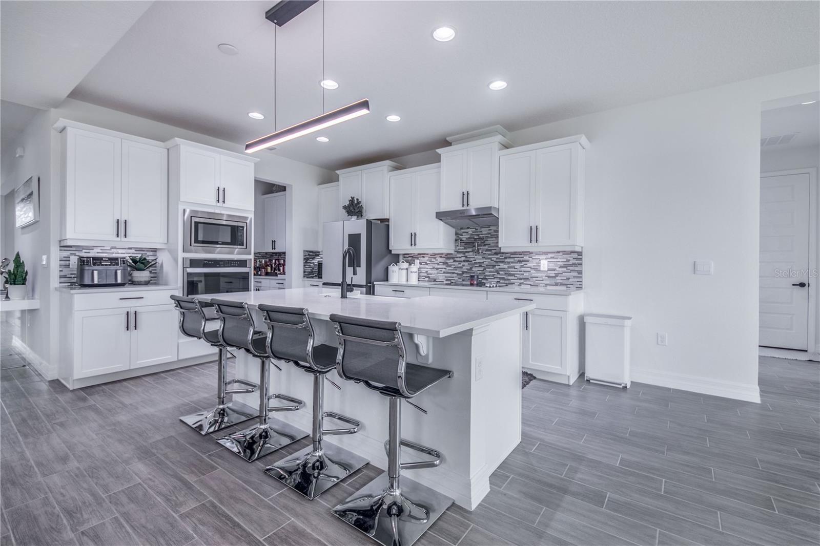 LAKE APOPKA SOUND - Residential