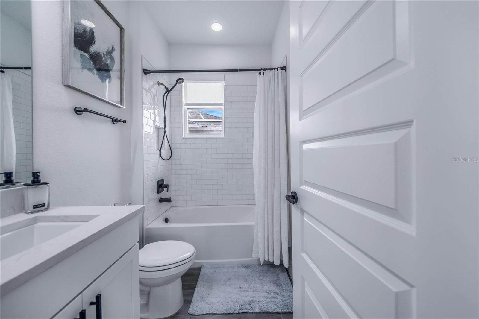 LAKE APOPKA SOUND - Residential