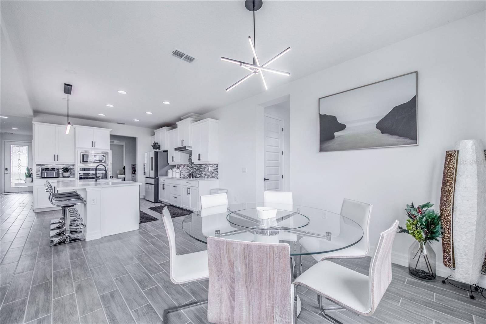 LAKE APOPKA SOUND - Residential