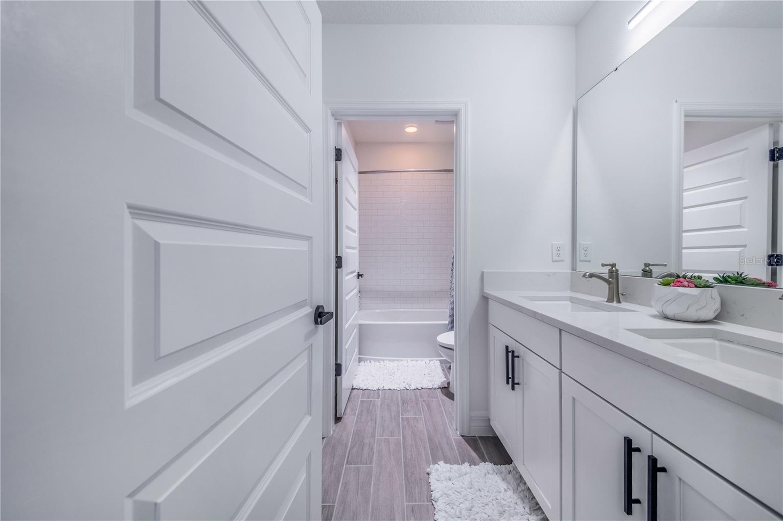 LAKE APOPKA SOUND - Residential