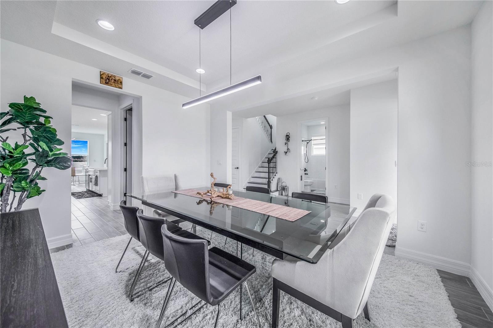 LAKE APOPKA SOUND - Residential