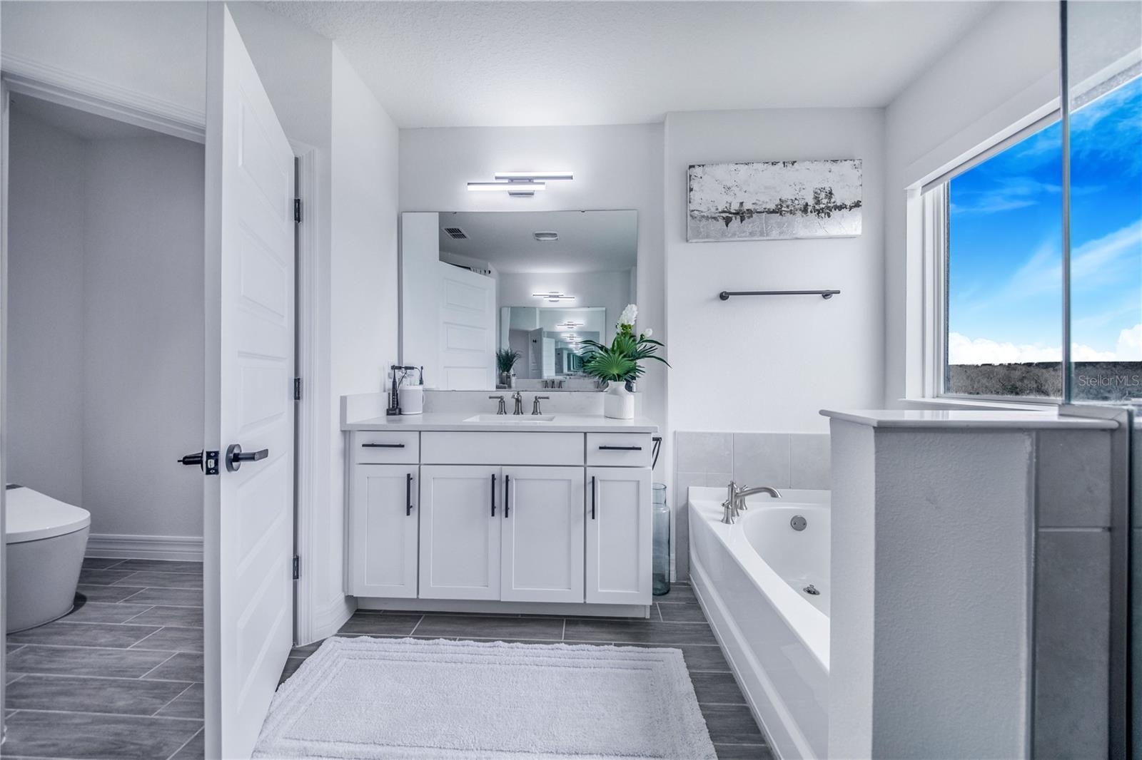 LAKE APOPKA SOUND - Residential