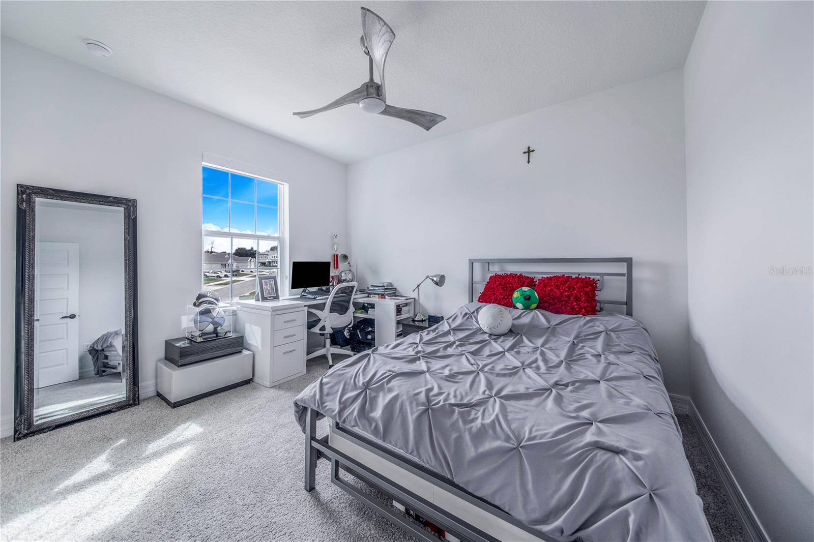 LAKE APOPKA SOUND - Residential