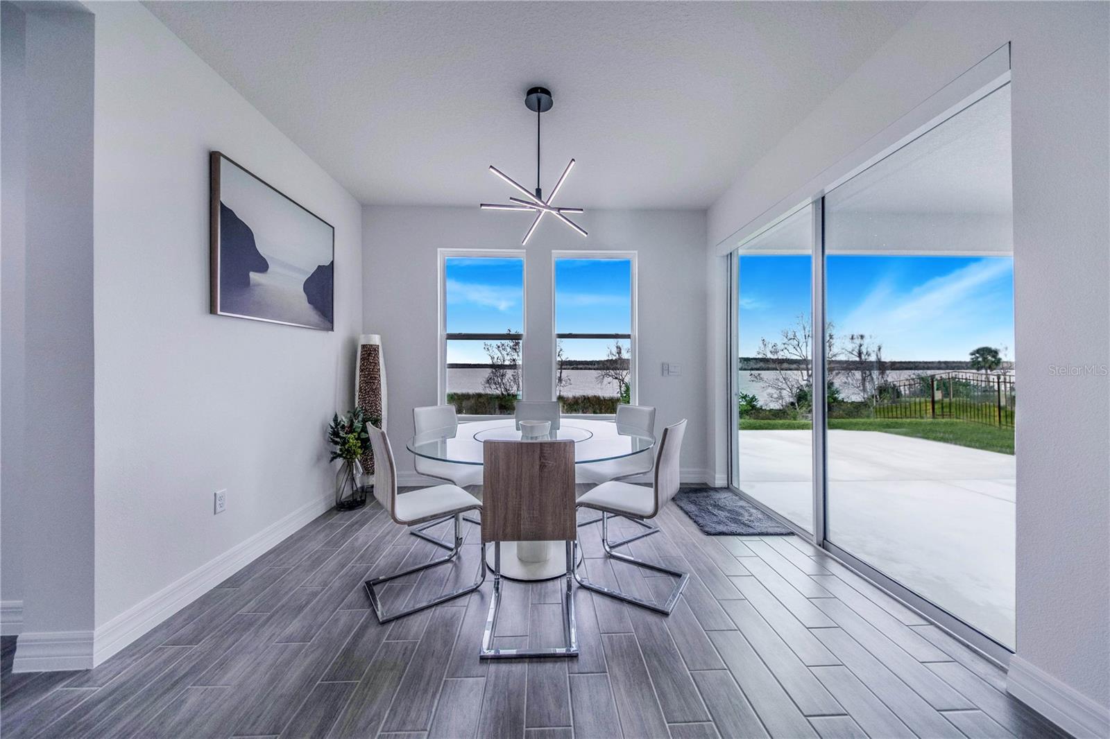 LAKE APOPKA SOUND - Residential