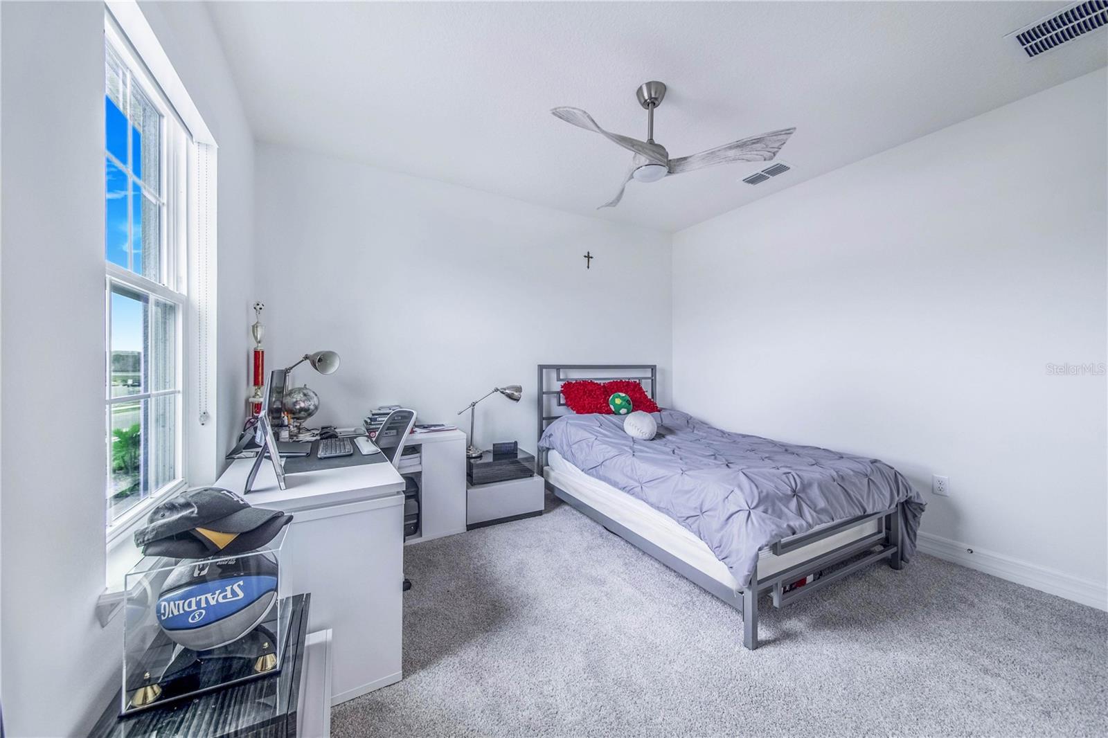 LAKE APOPKA SOUND - Residential