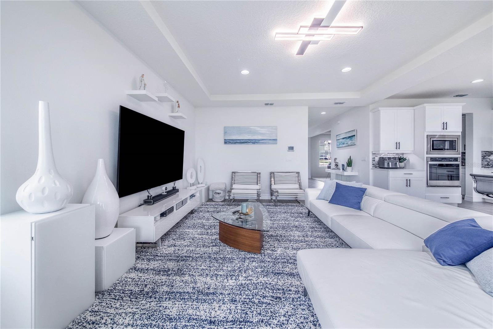 LAKE APOPKA SOUND - Residential