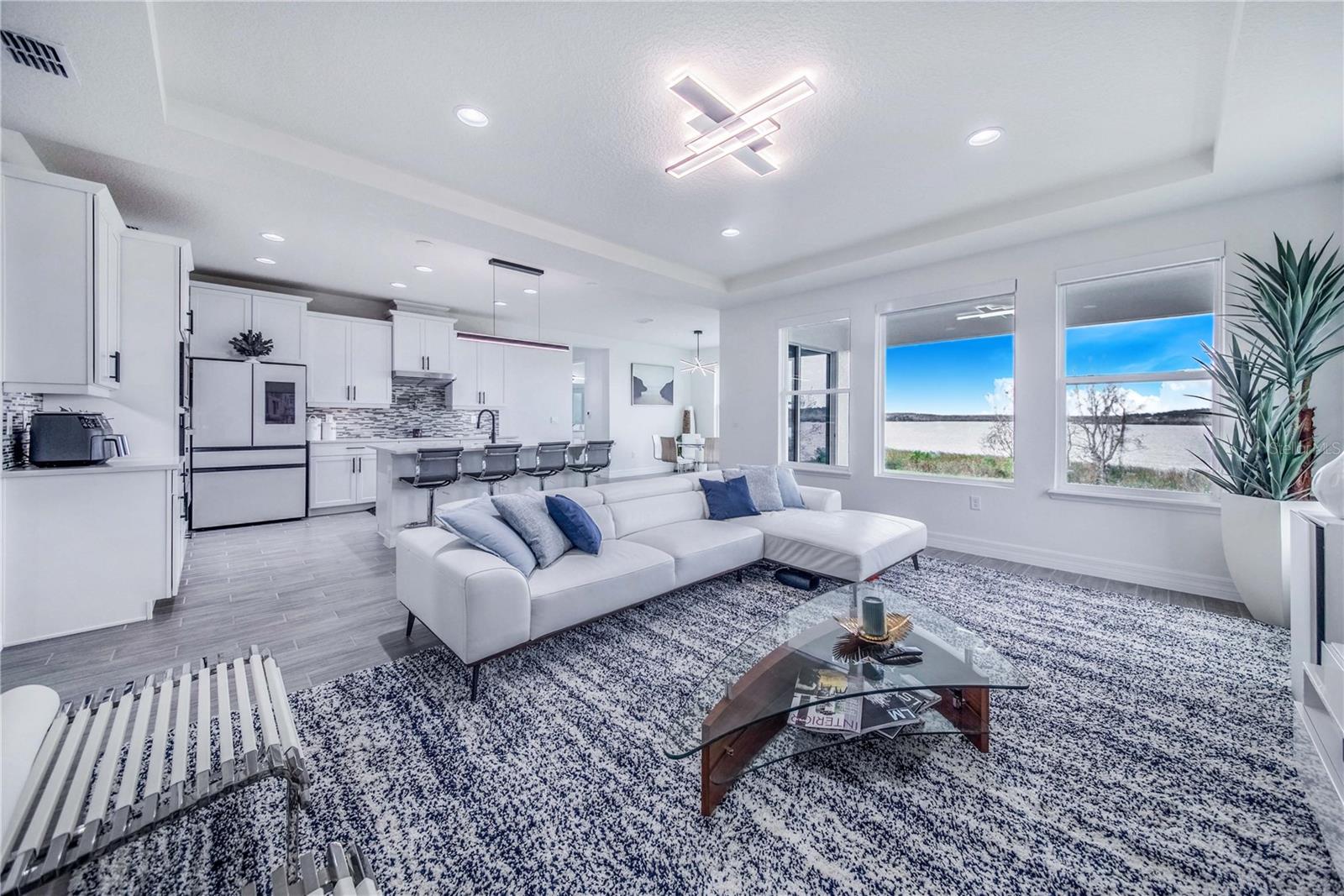 LAKE APOPKA SOUND - Residential