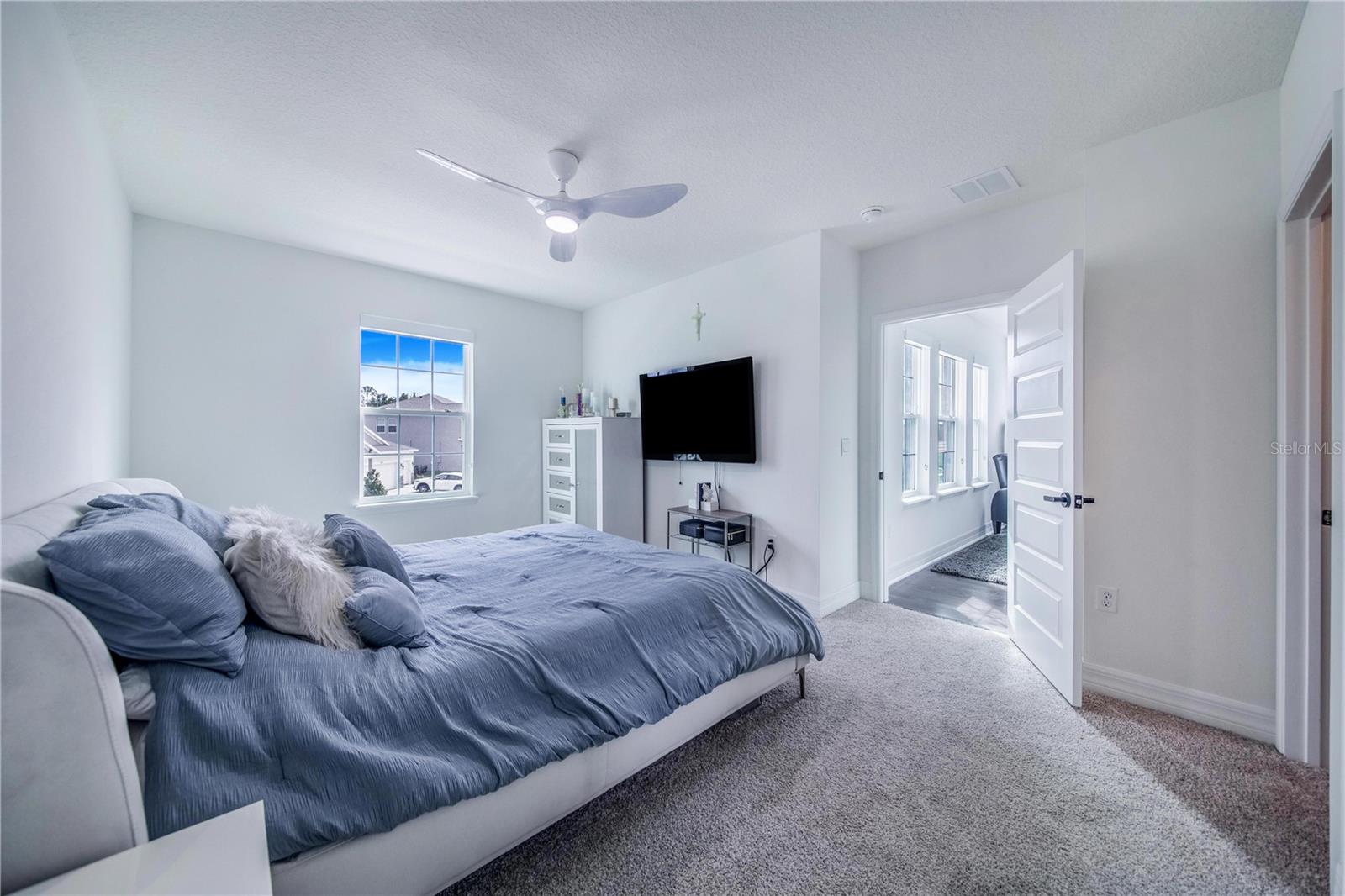 LAKE APOPKA SOUND - Residential