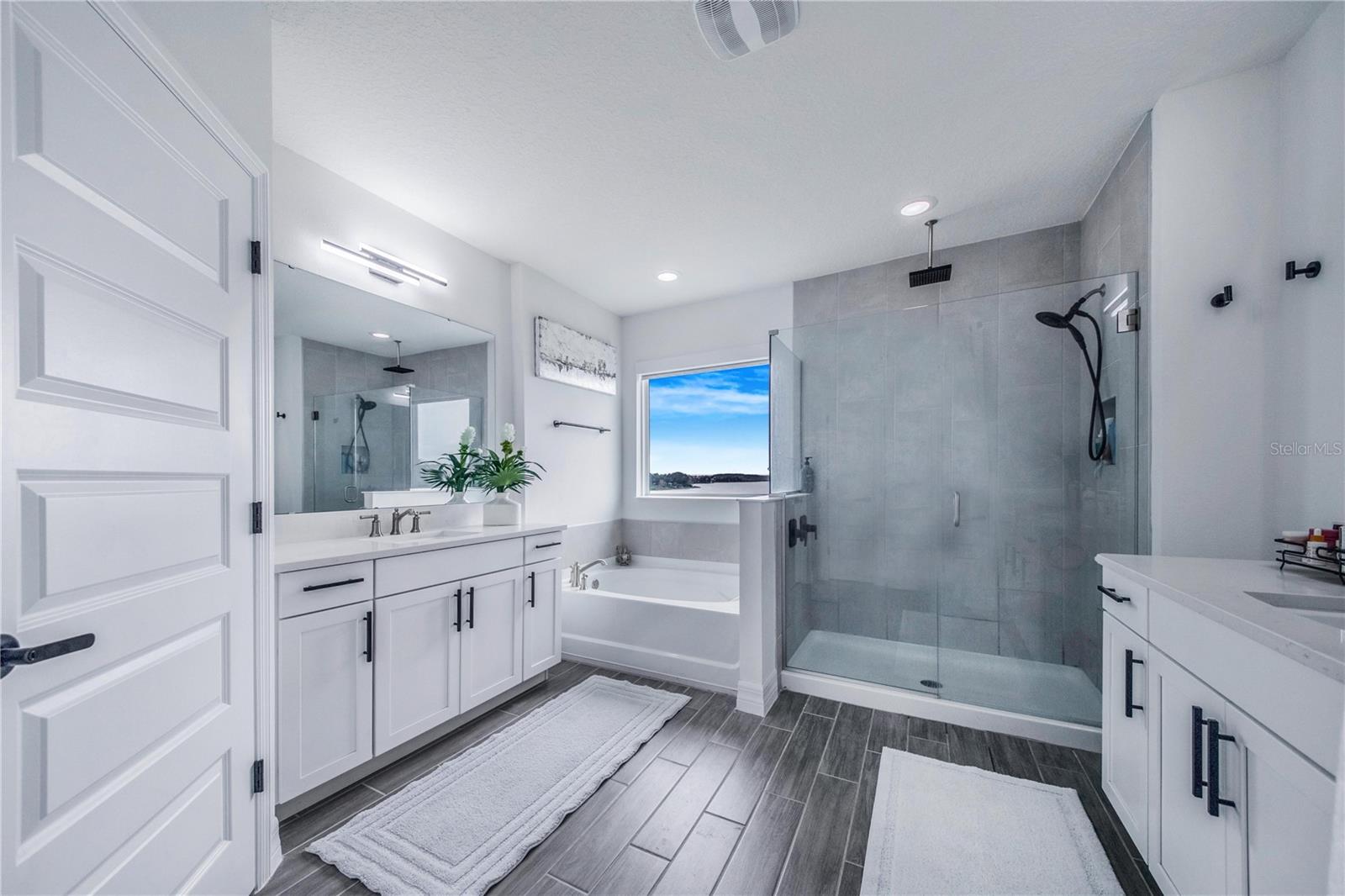 LAKE APOPKA SOUND - Residential