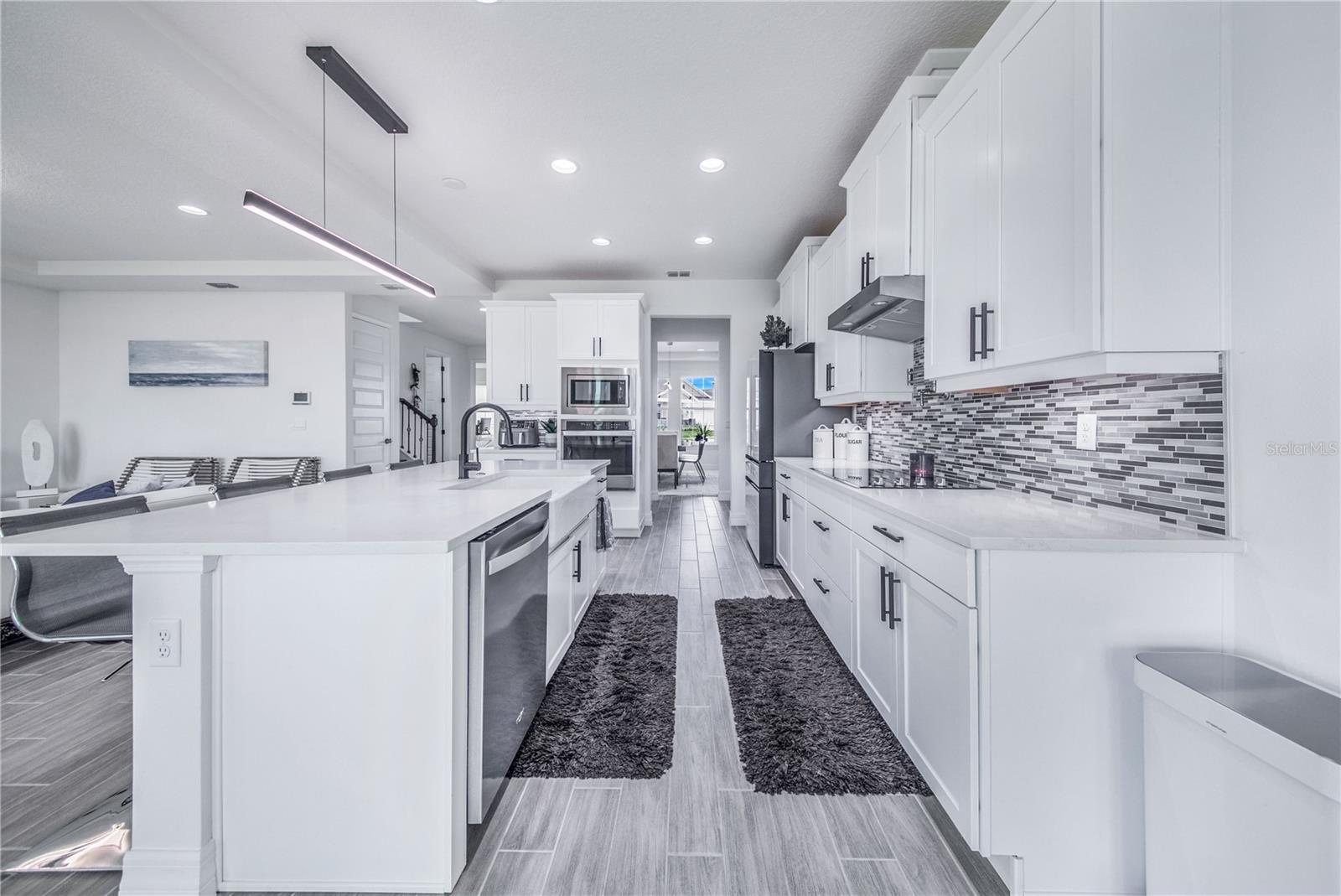 LAKE APOPKA SOUND - Residential