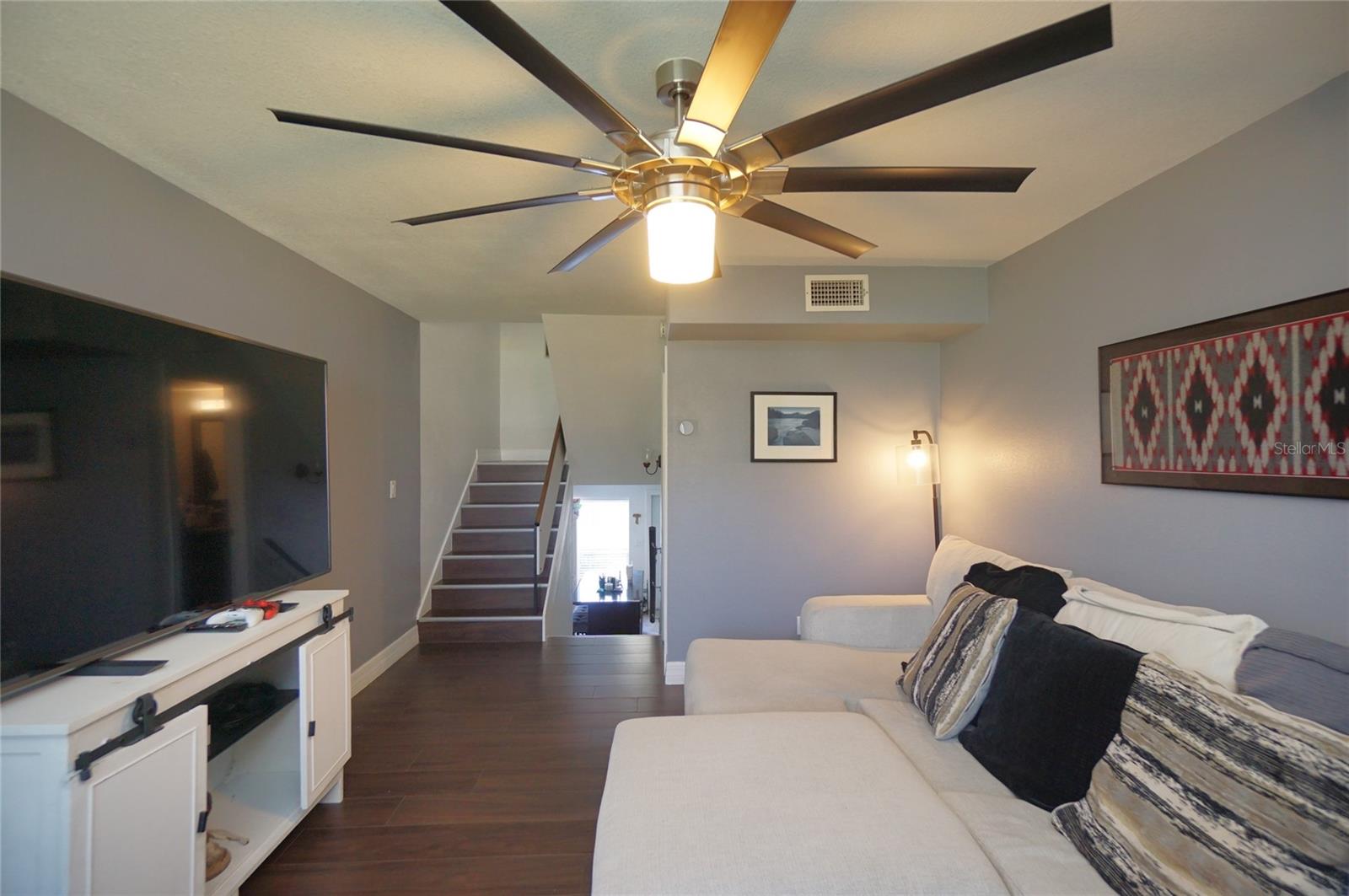 TAMPA VILLAS SOUTH UNIT 1 - Residential Lease