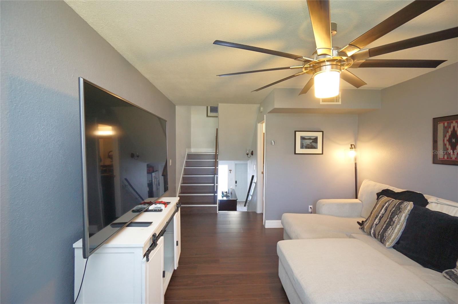 TAMPA VILLAS SOUTH UNIT 1 - Residential Lease