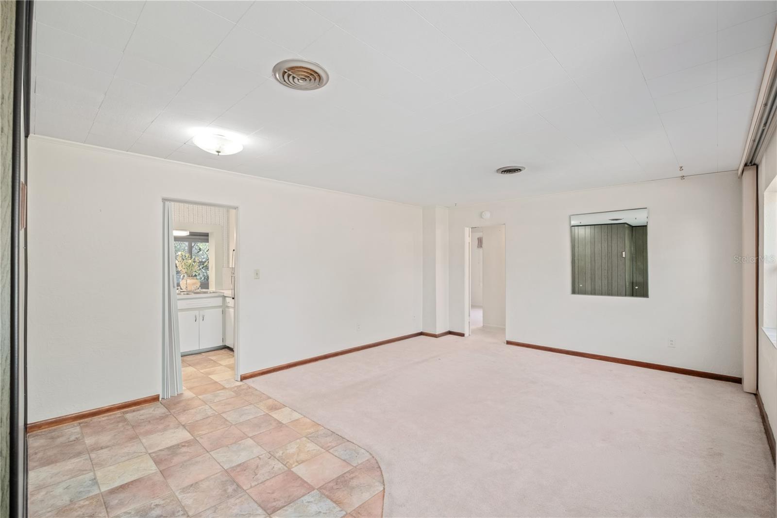 LAKE SILVER SHORES - Residential