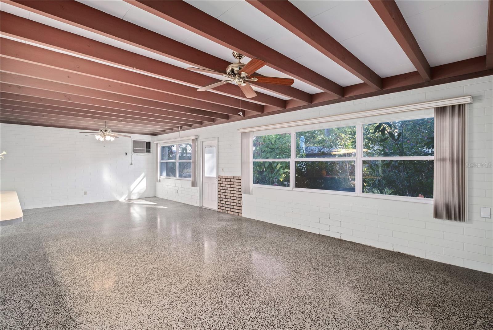 LAKE SILVER SHORES - Residential