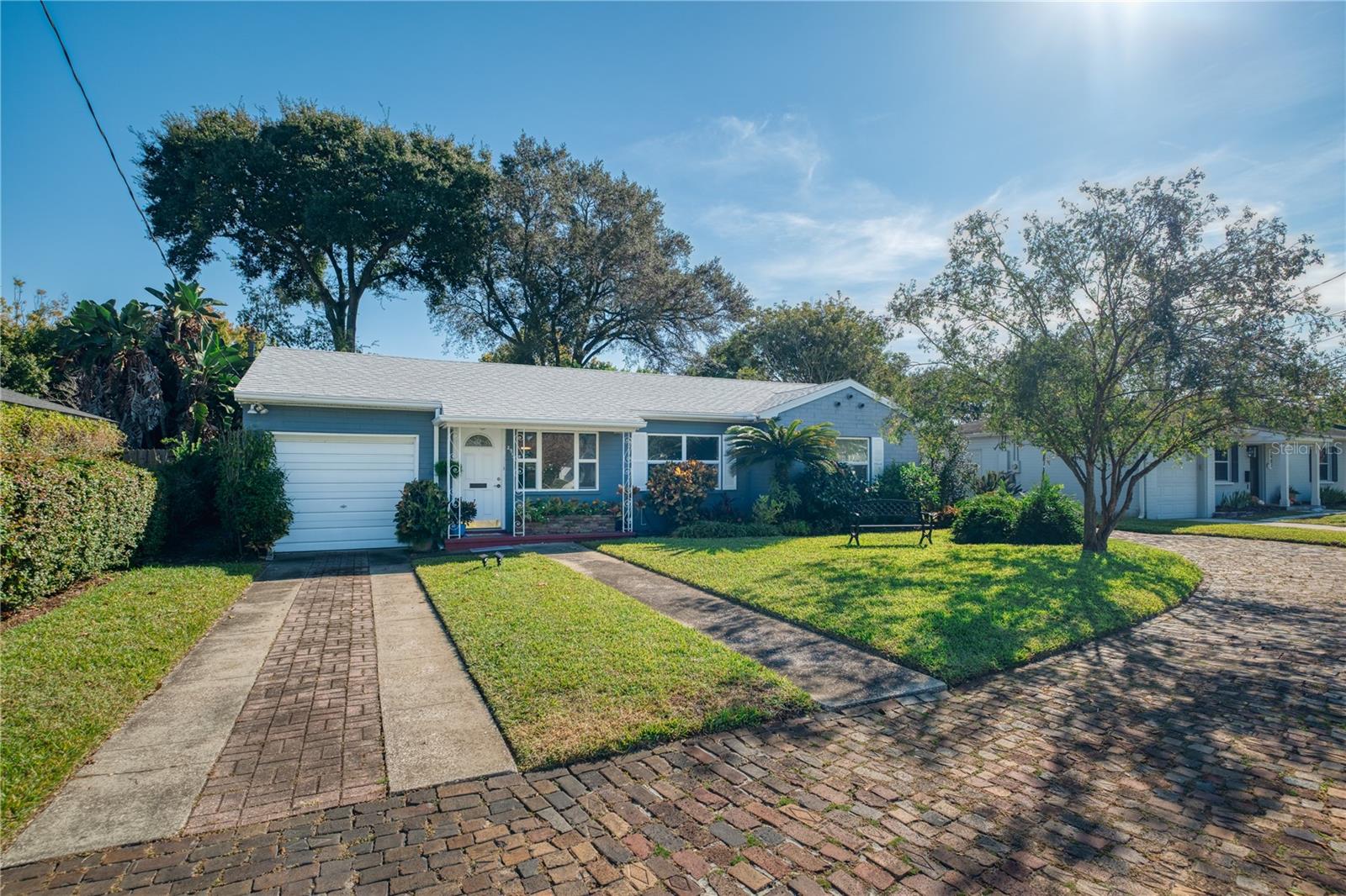 LAKE SILVER SHORES - Residential