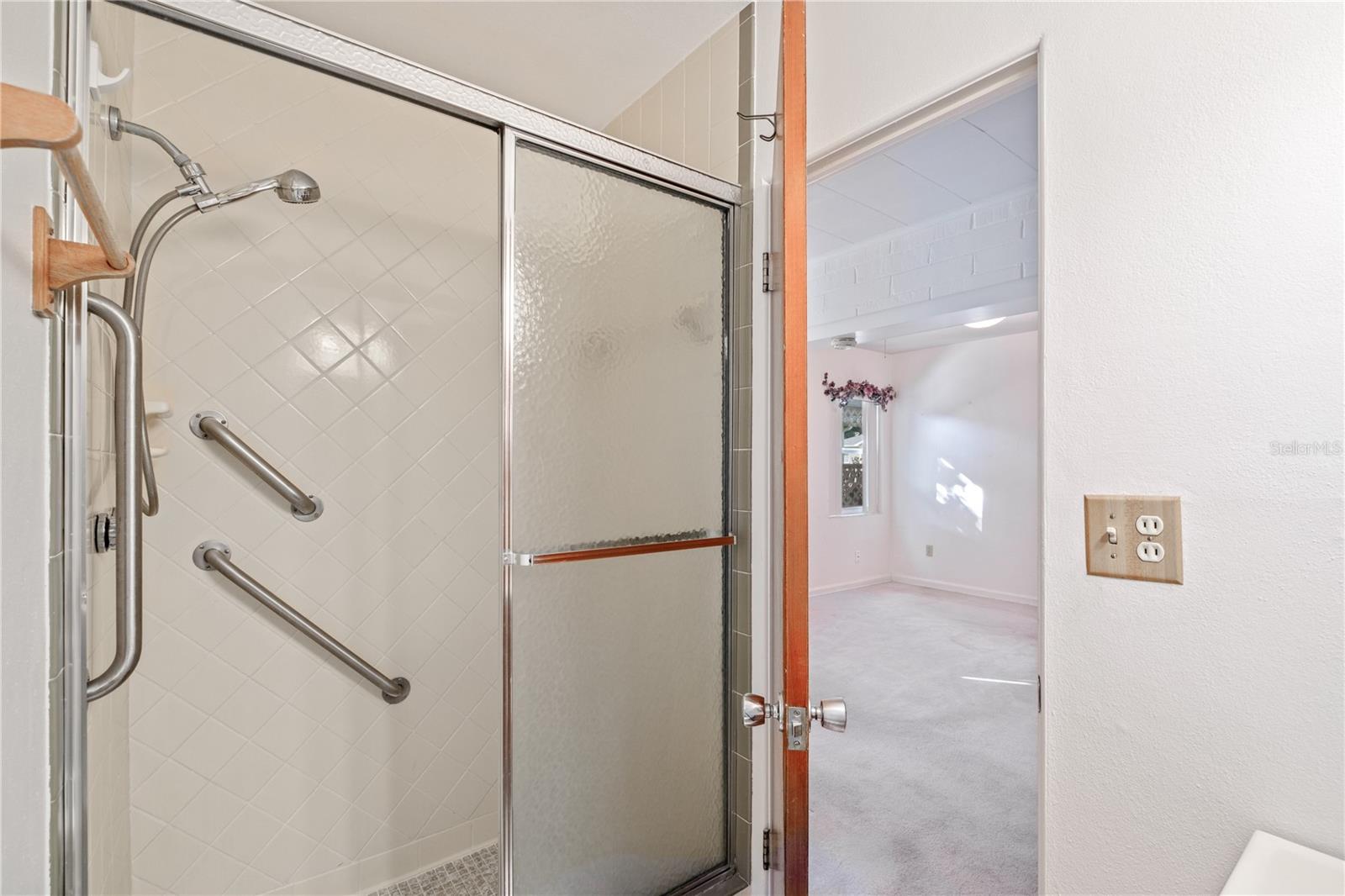 LAKE SILVER SHORES - Residential