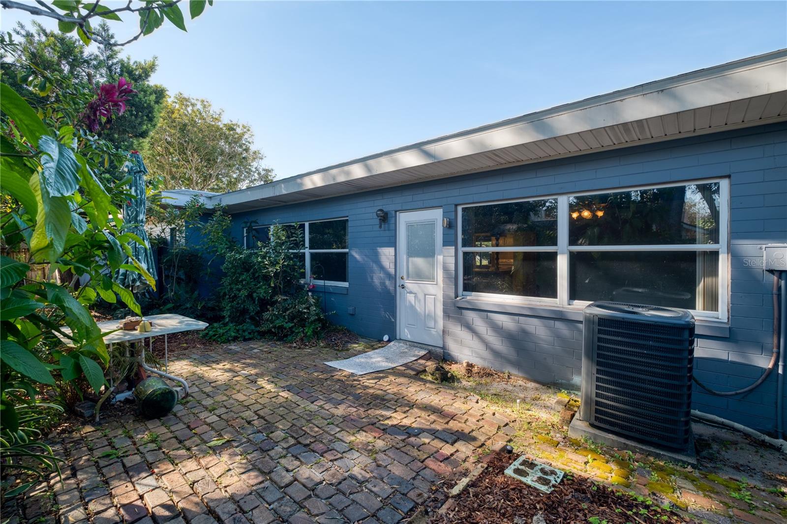 LAKE SILVER SHORES - Residential