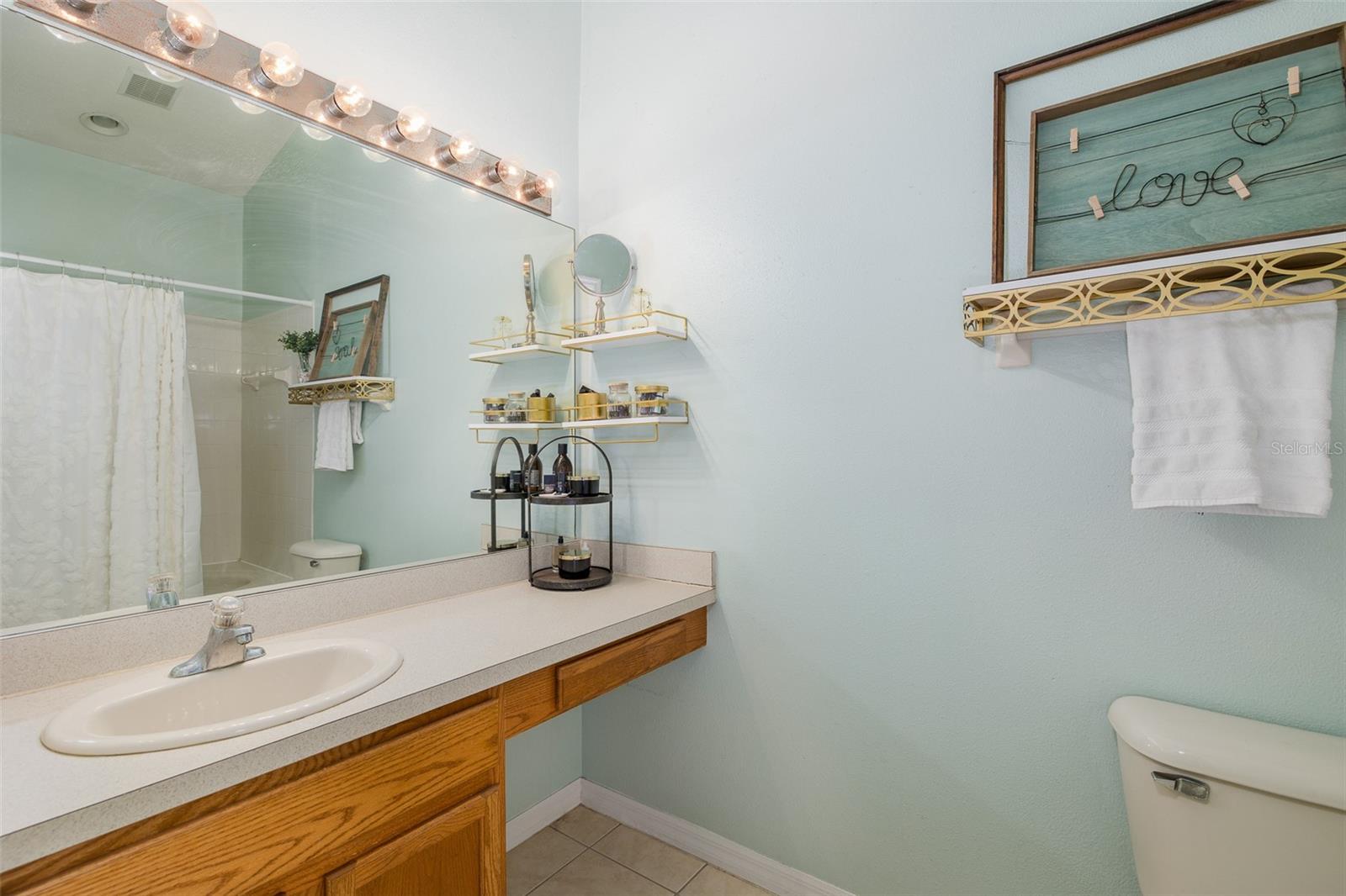 TOWNHOMES OF COUNTRY RUN PH - Residential