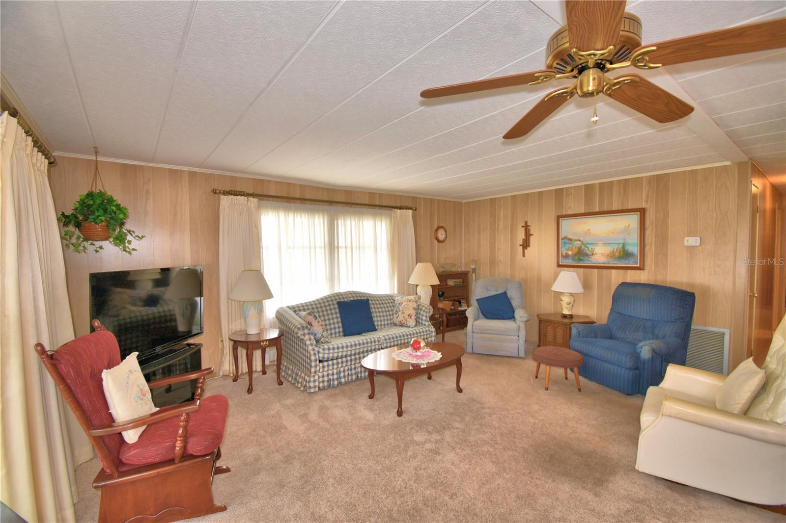 ARIANA SHORES MHP - Residential