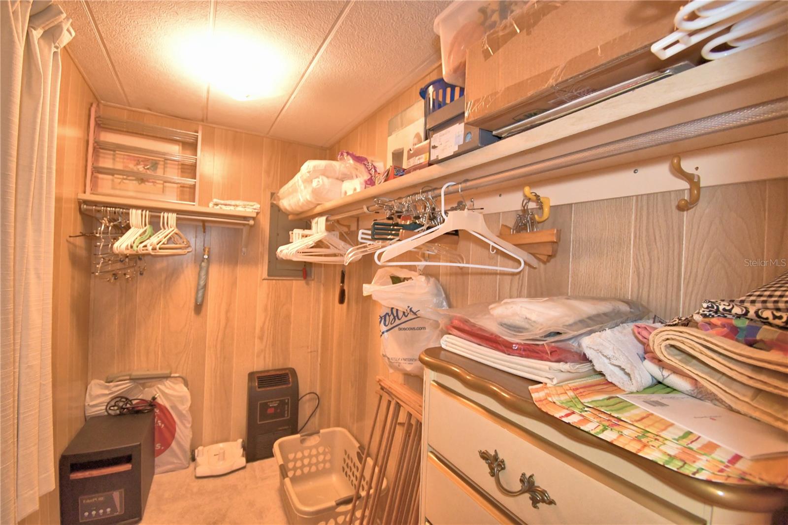 ARIANA SHORES MHP - Residential