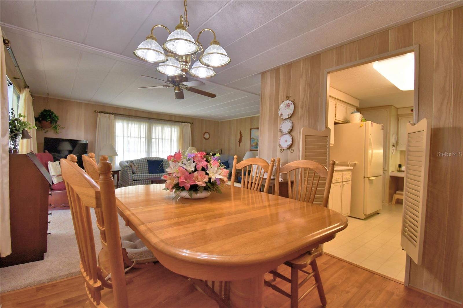 ARIANA SHORES MHP - Residential