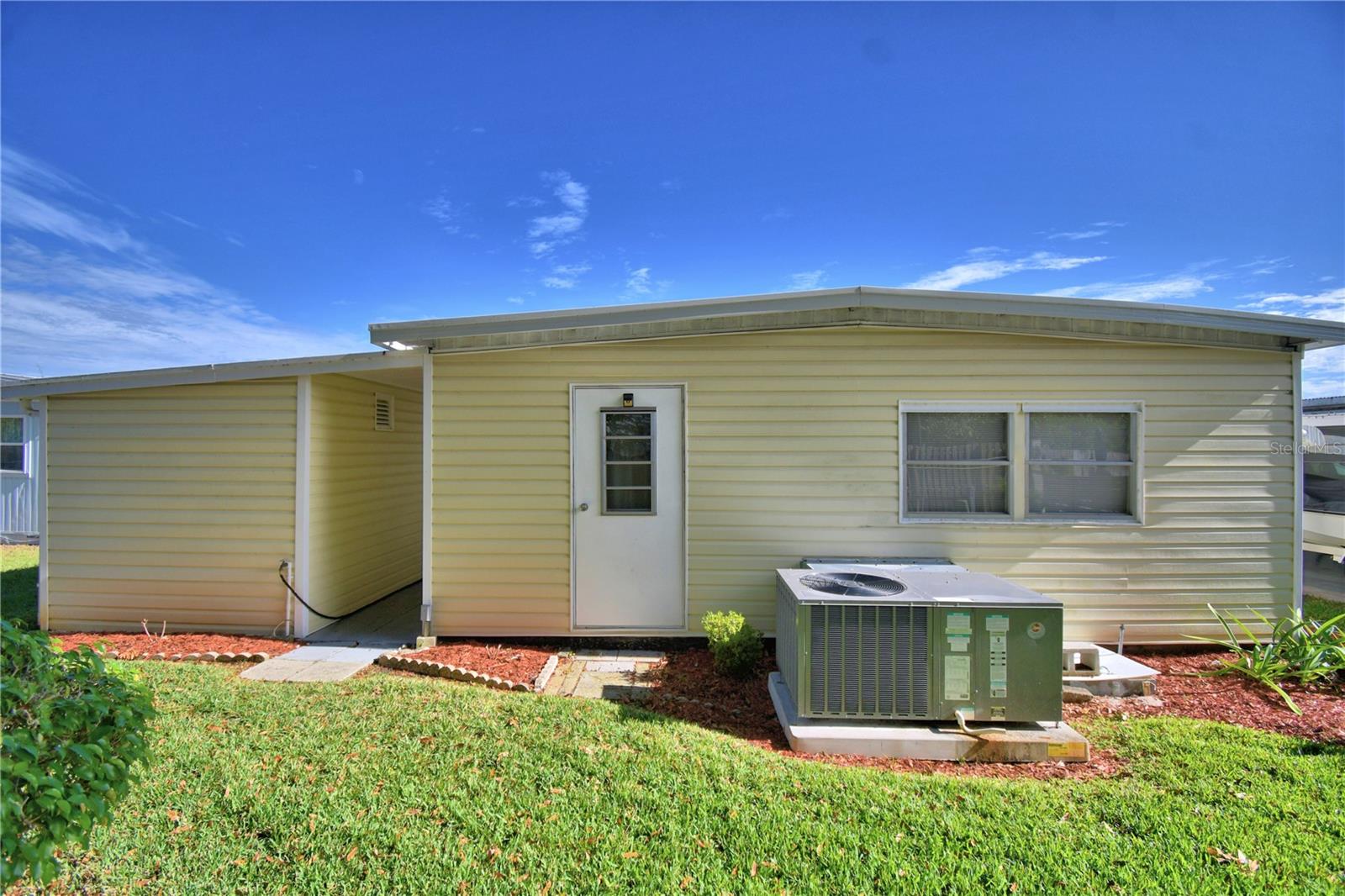 ARIANA SHORES MHP - Residential