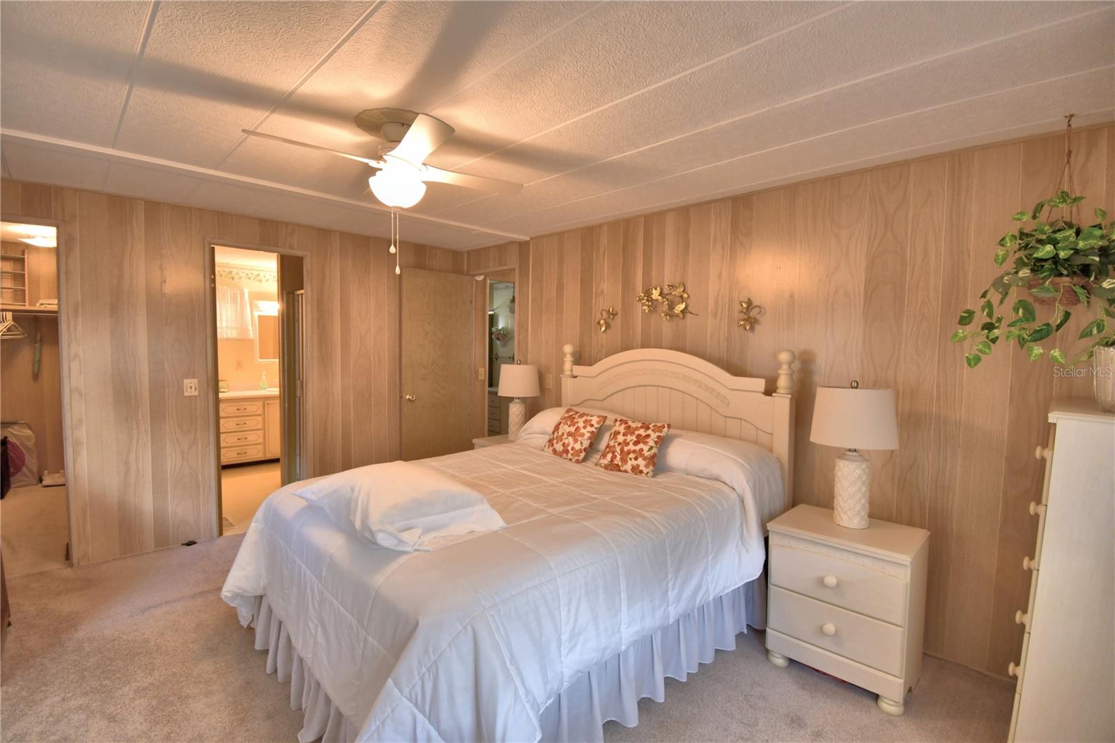 ARIANA SHORES MHP - Residential