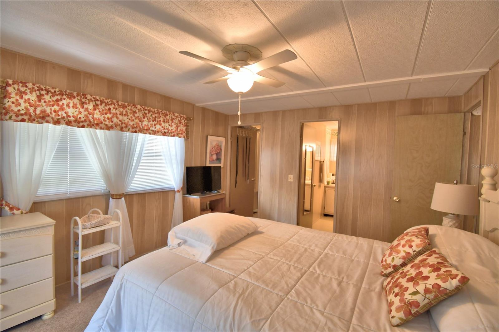 ARIANA SHORES MHP - Residential