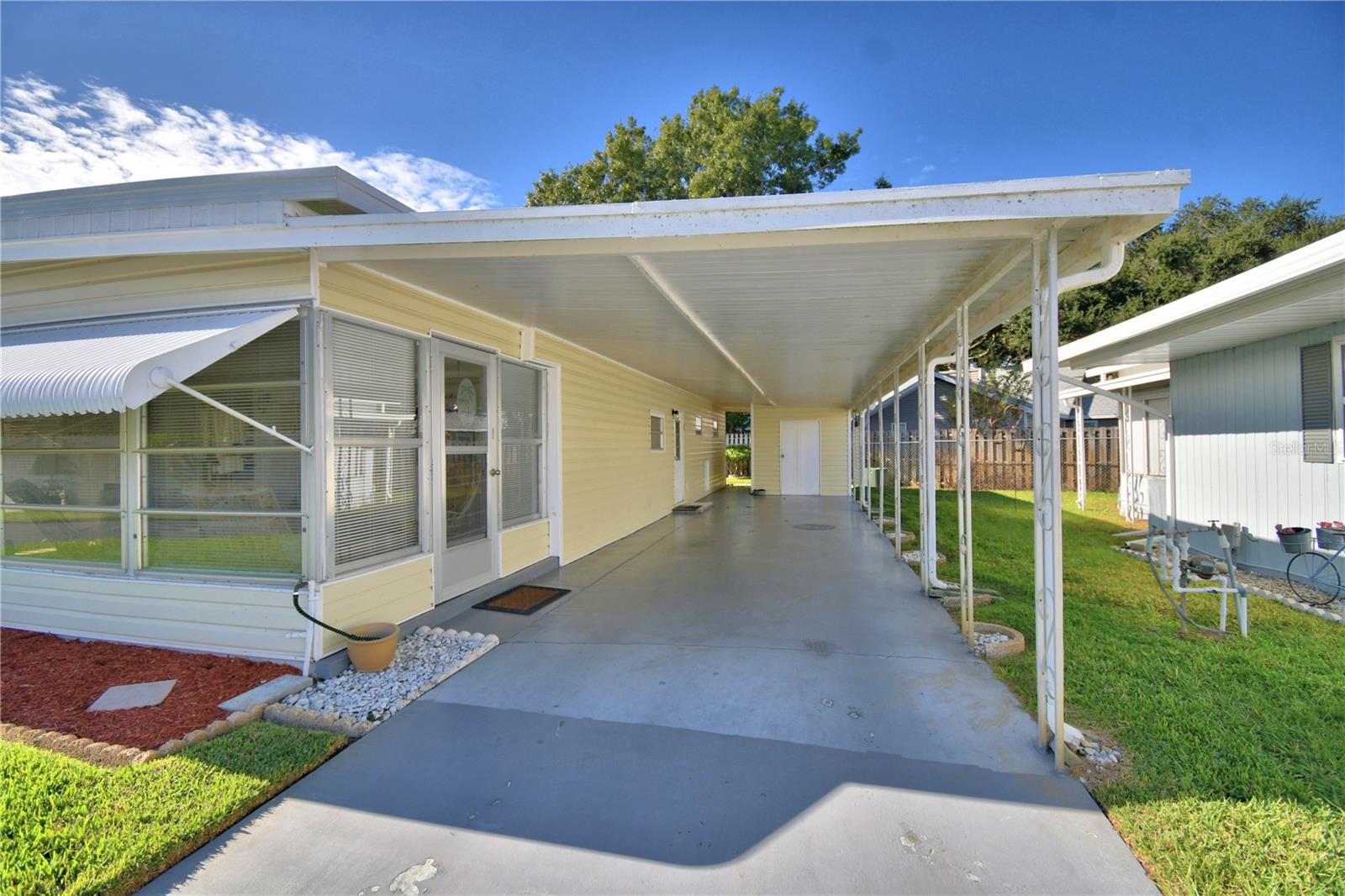 ARIANA SHORES MHP - Residential