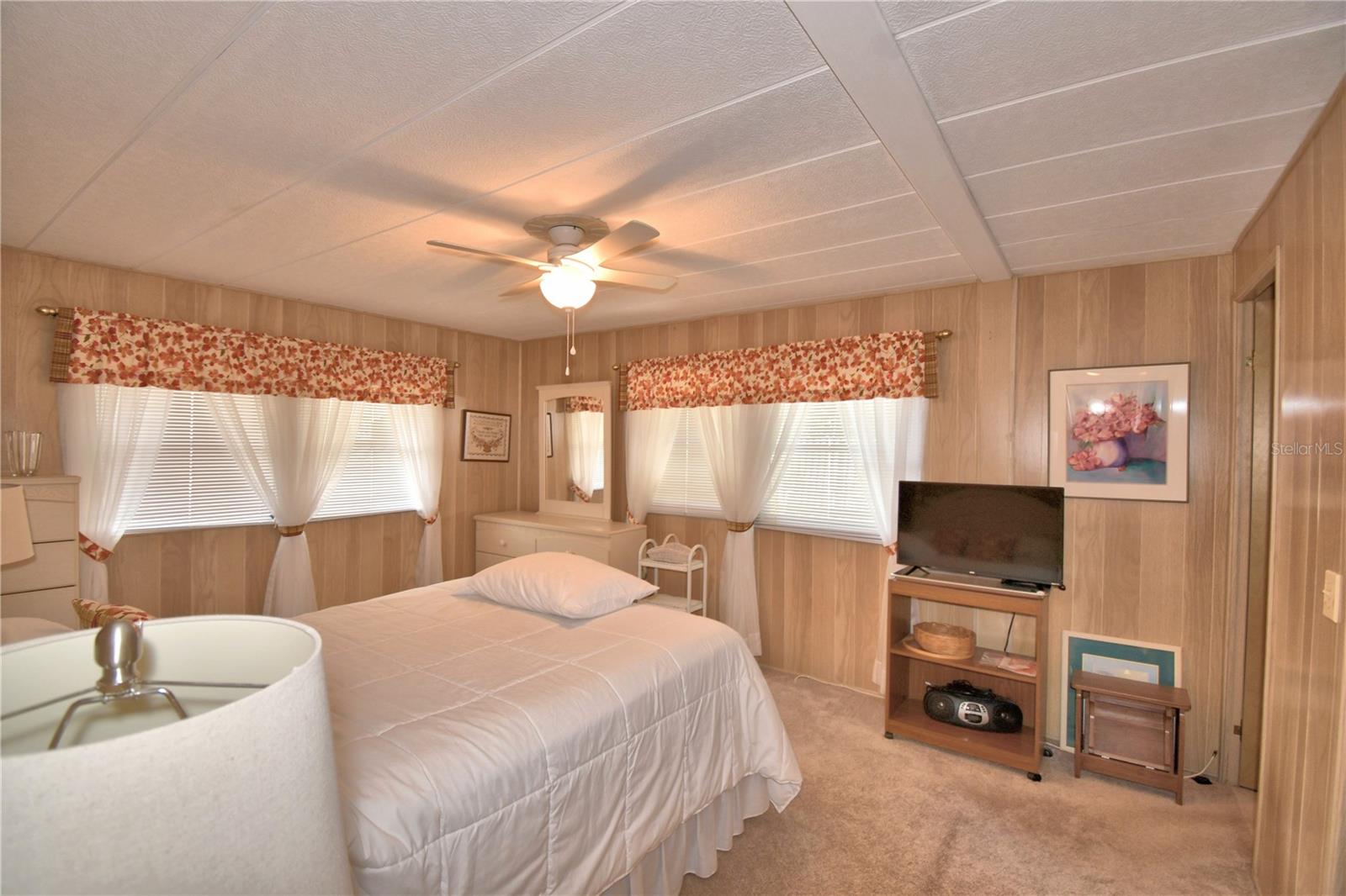 ARIANA SHORES MHP - Residential