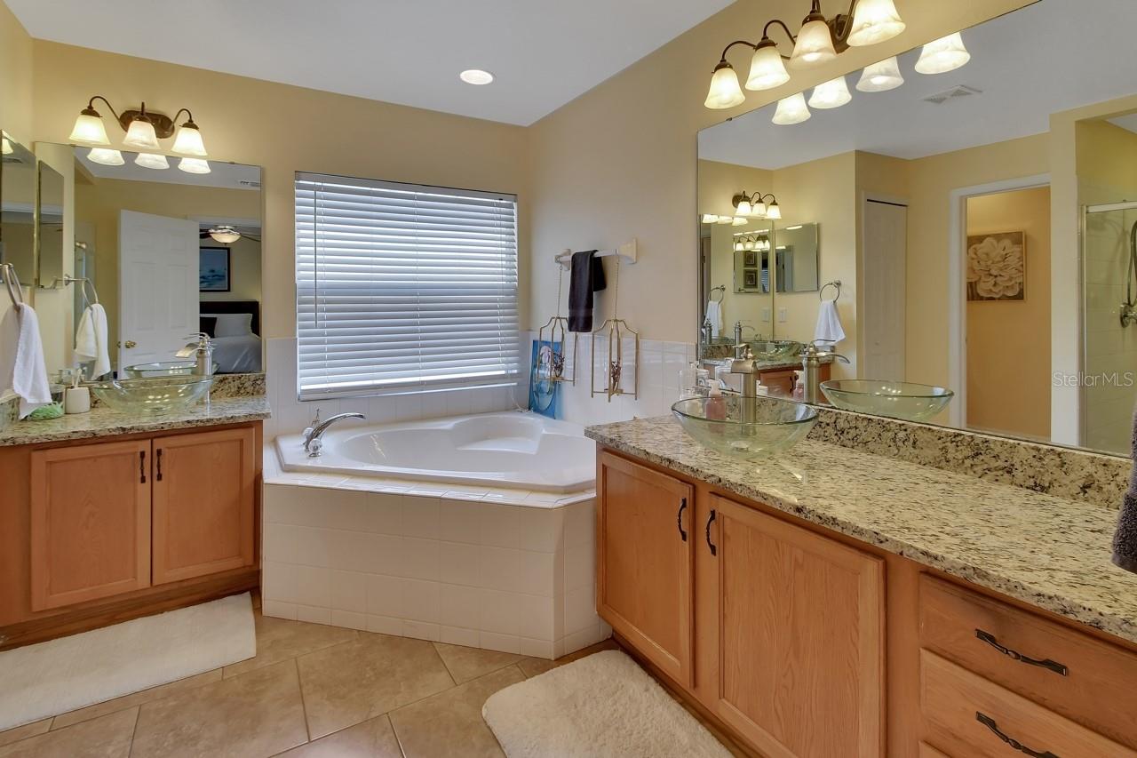 BLUE SPGS VILLAS PH 2 A REP - Residential