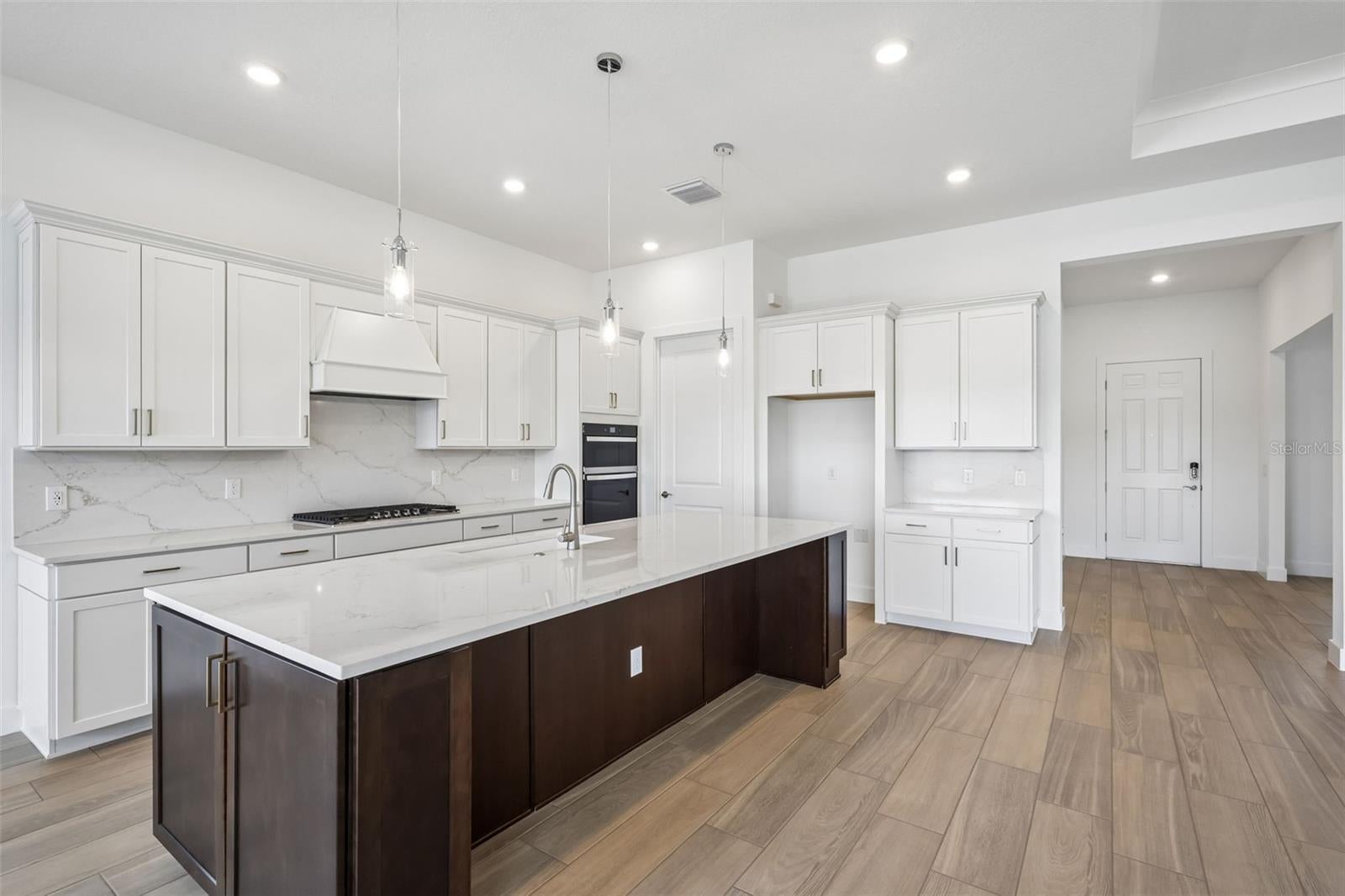 16694 HARVEST LEAF ROAD