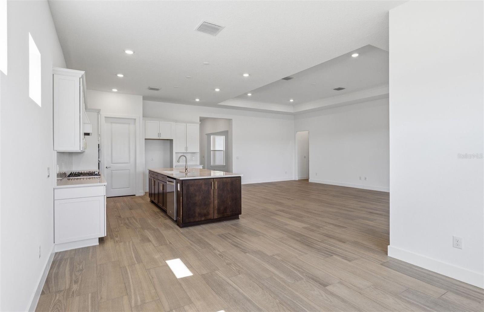 16694 HARVEST LEAF ROAD