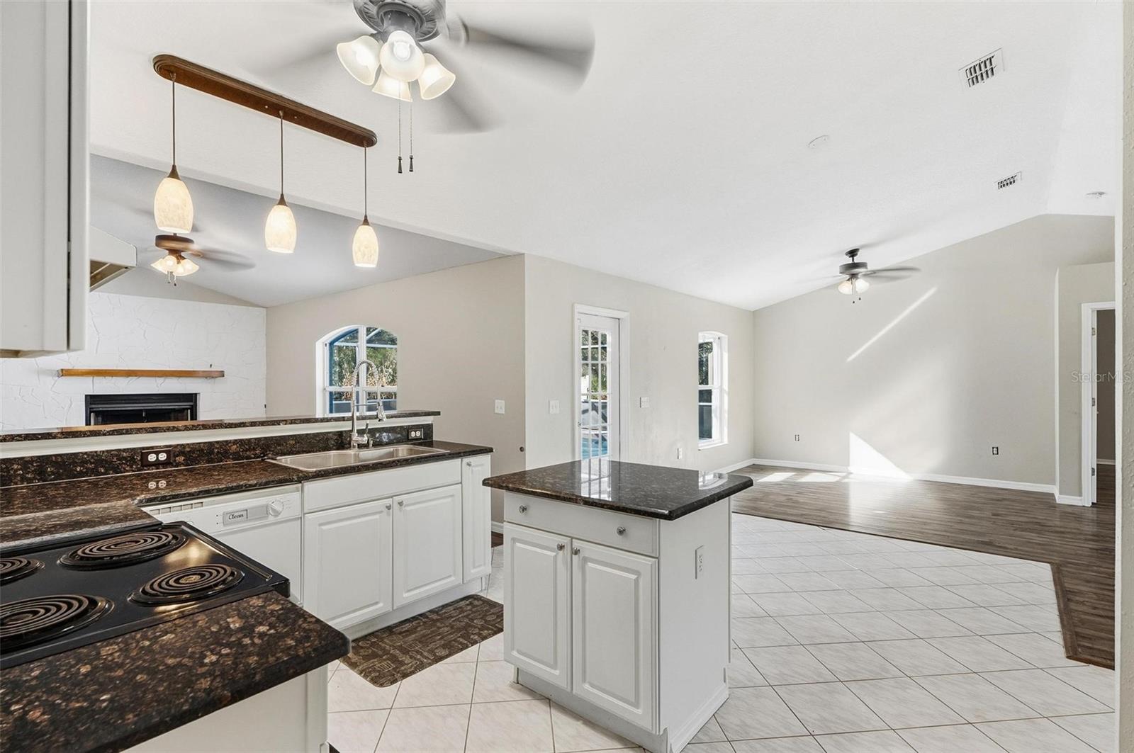 SUMMIT PINES ADD 02 - Residential