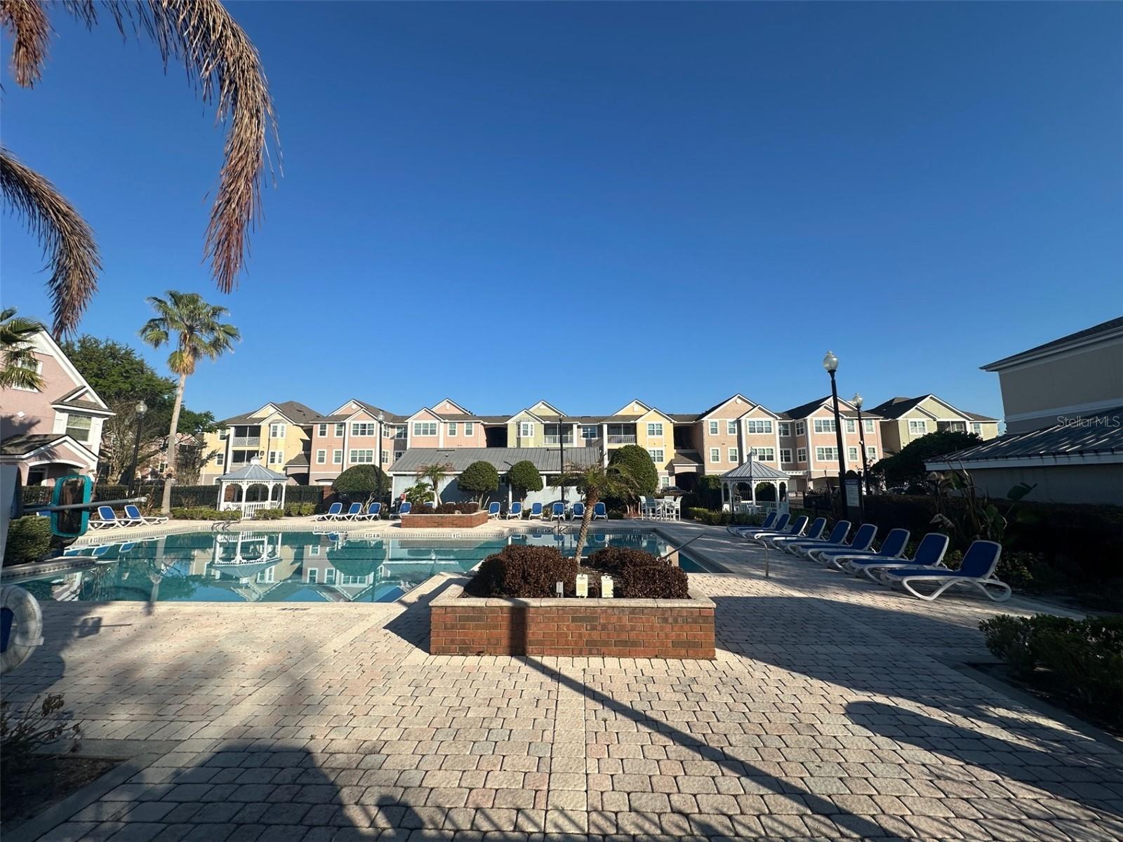 HAMPTONS AT METROWEST - Residential