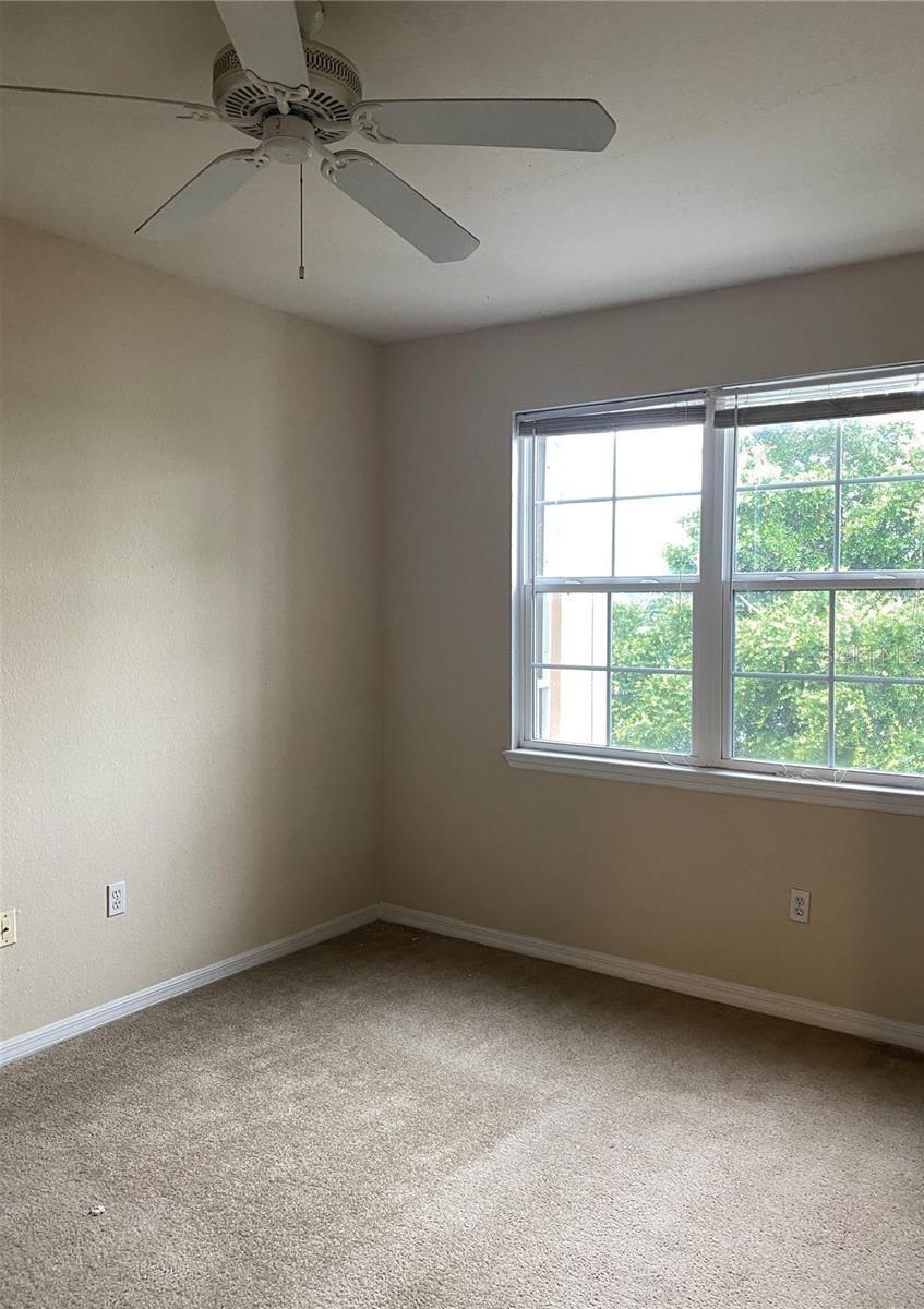 HAMPTONS AT METROWEST - Residential