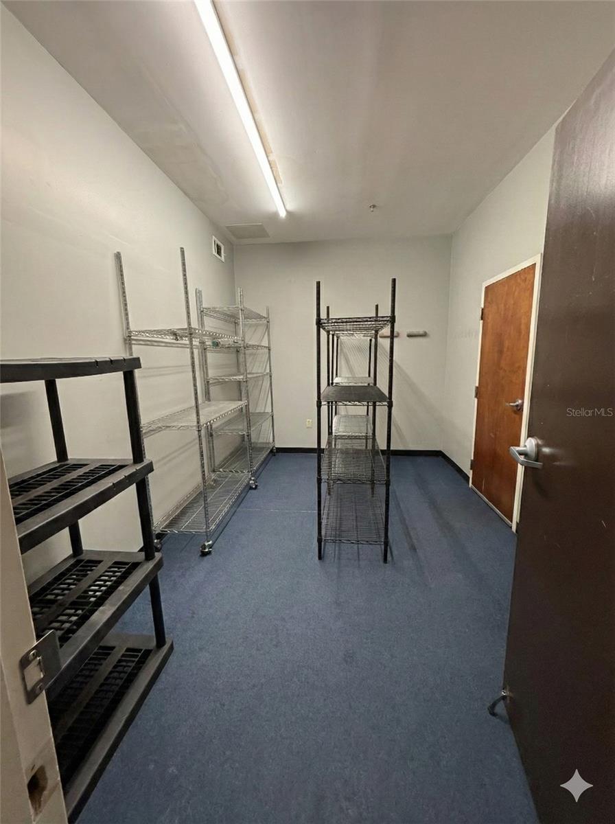 AIRPORT INDUST PK/ORLANDO - Commercial Lease