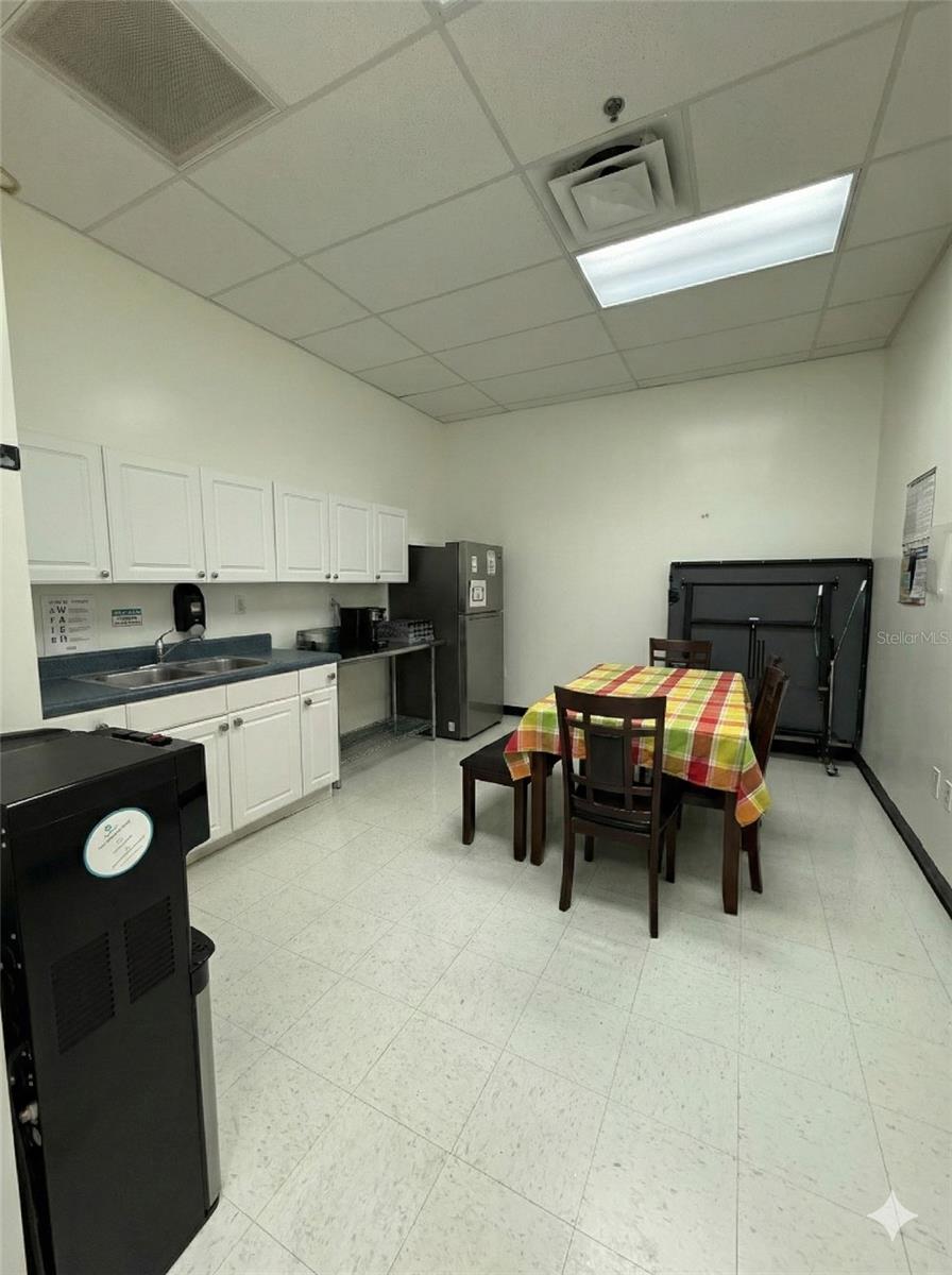 AIRPORT INDUST PK/ORLANDO - Commercial Lease