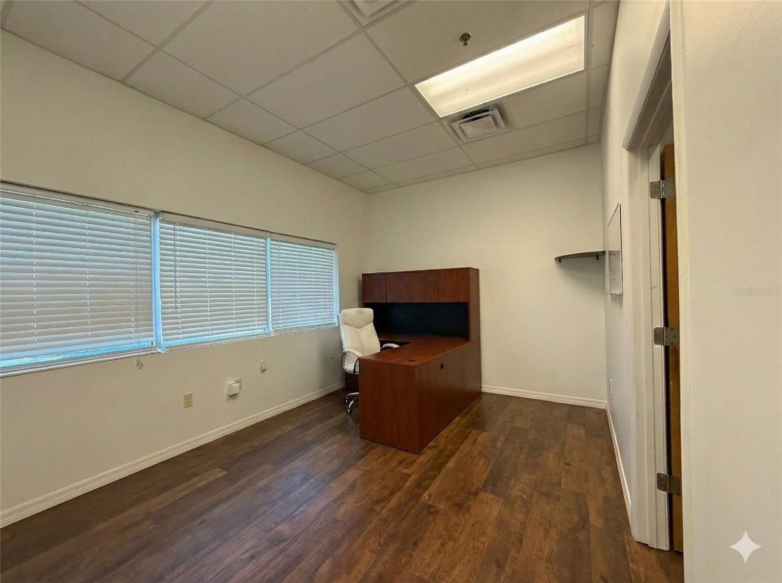 AIRPORT INDUST PK/ORLANDO - Commercial Lease