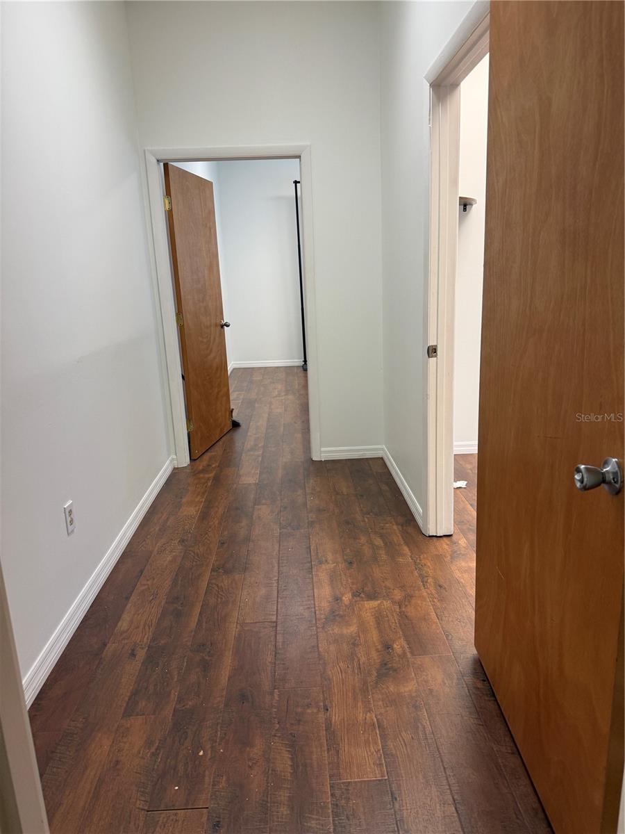 AIRPORT INDUST PK/ORLANDO - Commercial Lease