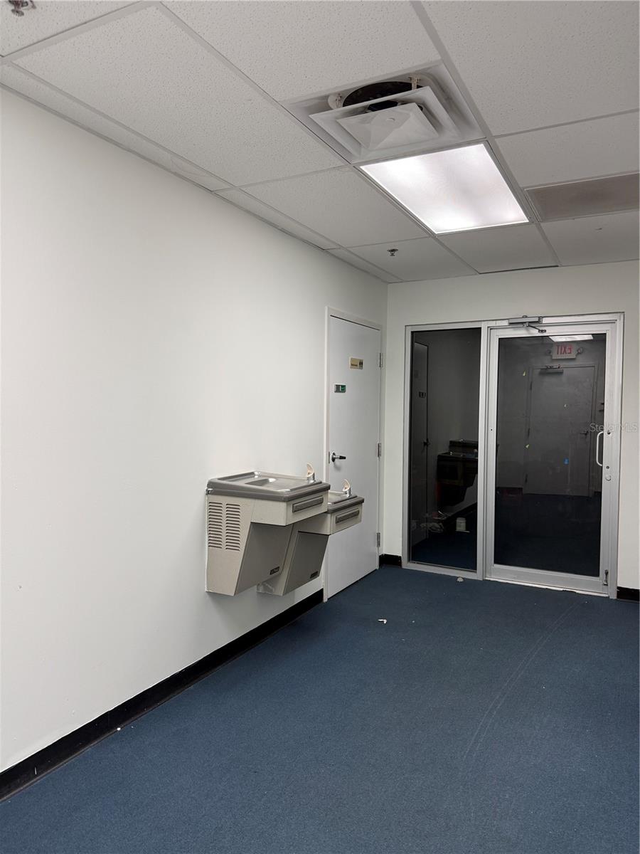 AIRPORT INDUST PK/ORLANDO - Commercial Lease