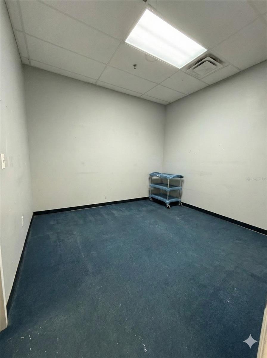 AIRPORT INDUST PK/ORLANDO - Commercial Lease