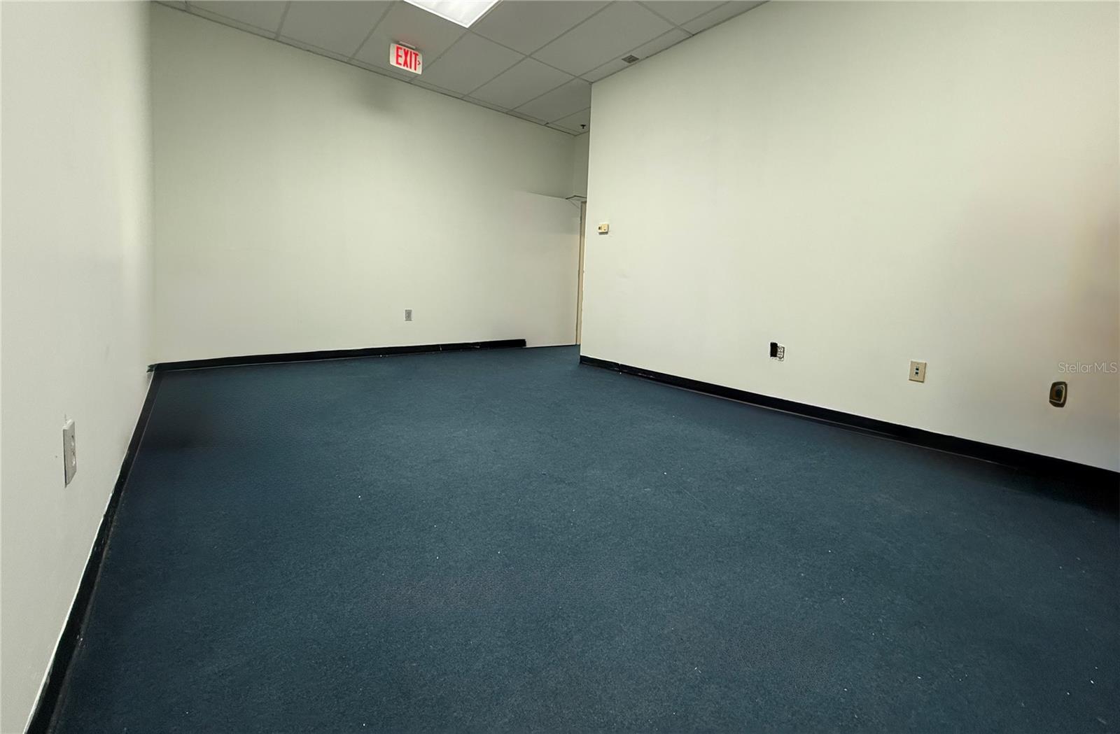 AIRPORT INDUST PK/ORLANDO - Commercial Lease