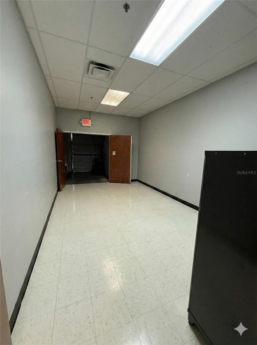 AIRPORT INDUST PK/ORLANDO - Commercial Lease