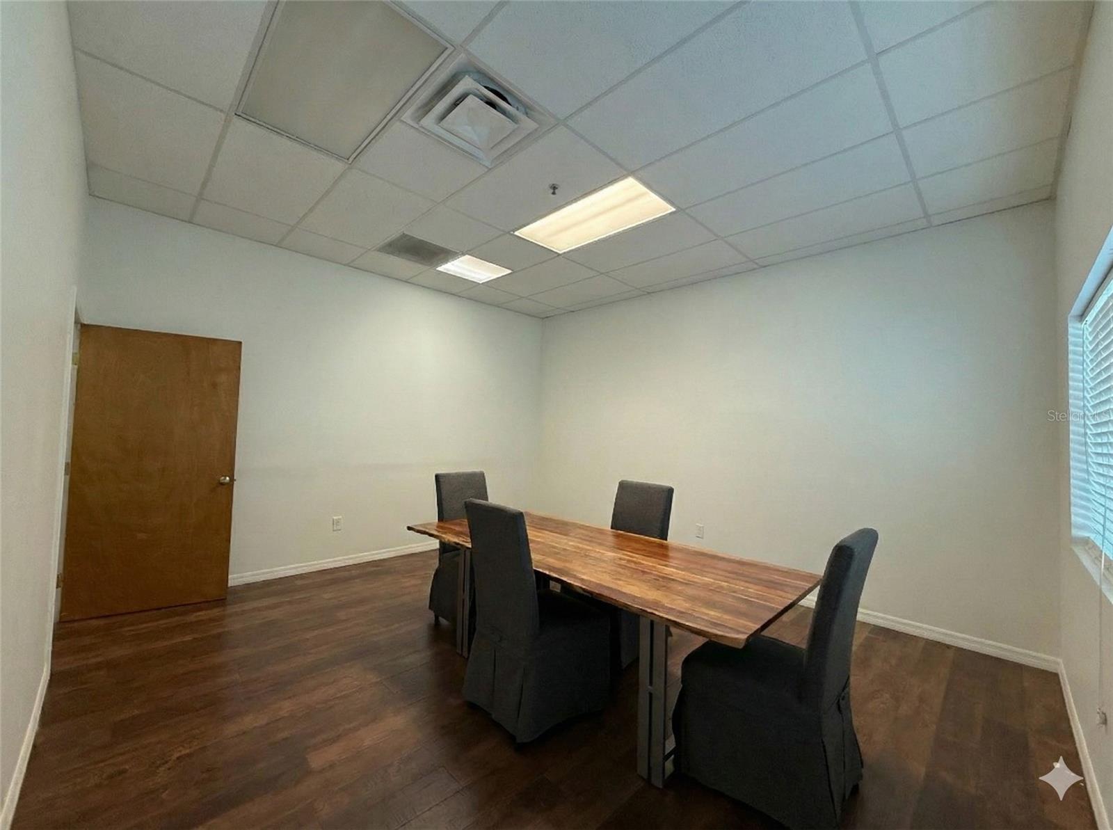 AIRPORT INDUST PK/ORLANDO - Commercial Lease