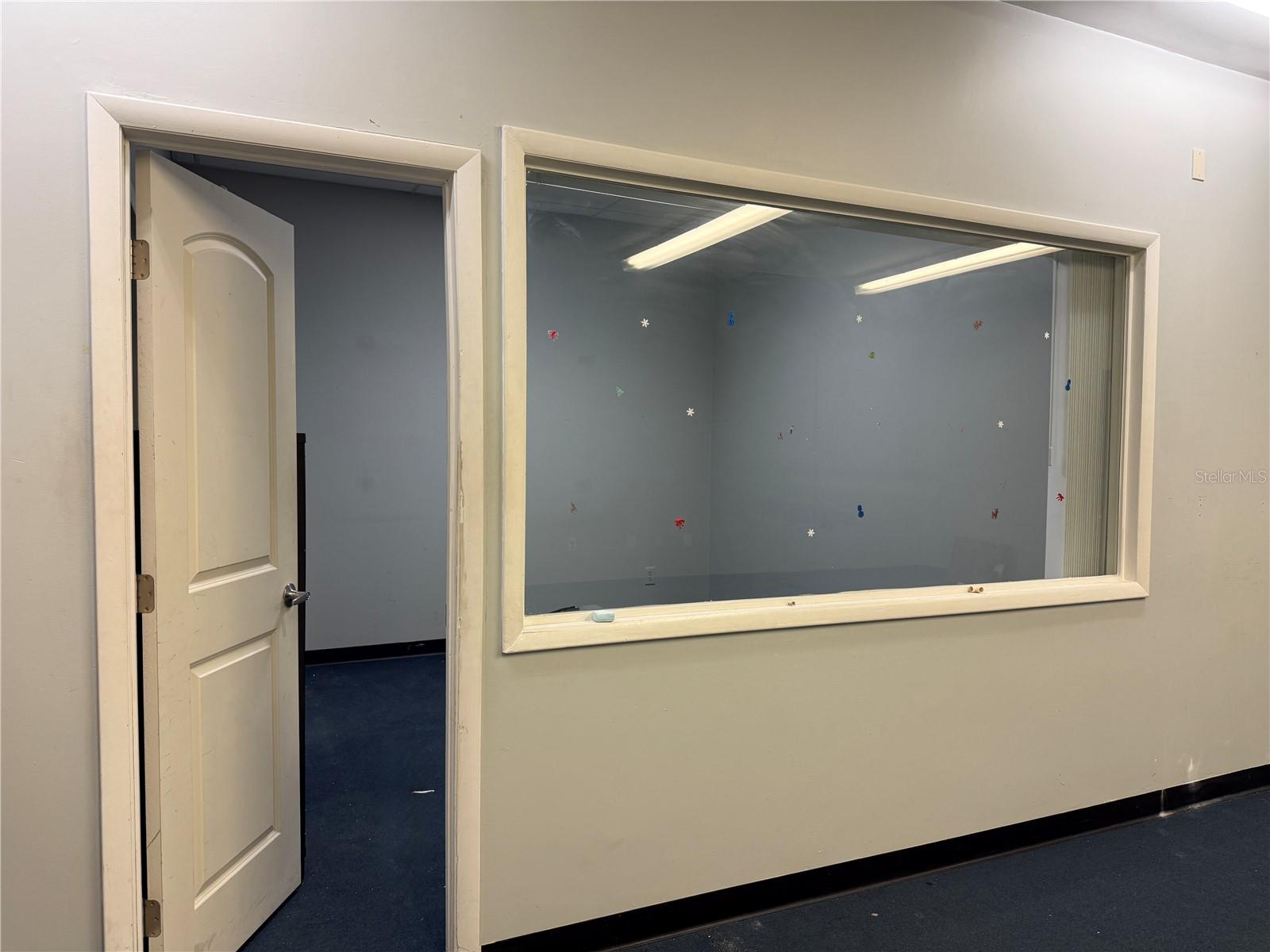 AIRPORT INDUST PK/ORLANDO - Commercial Lease