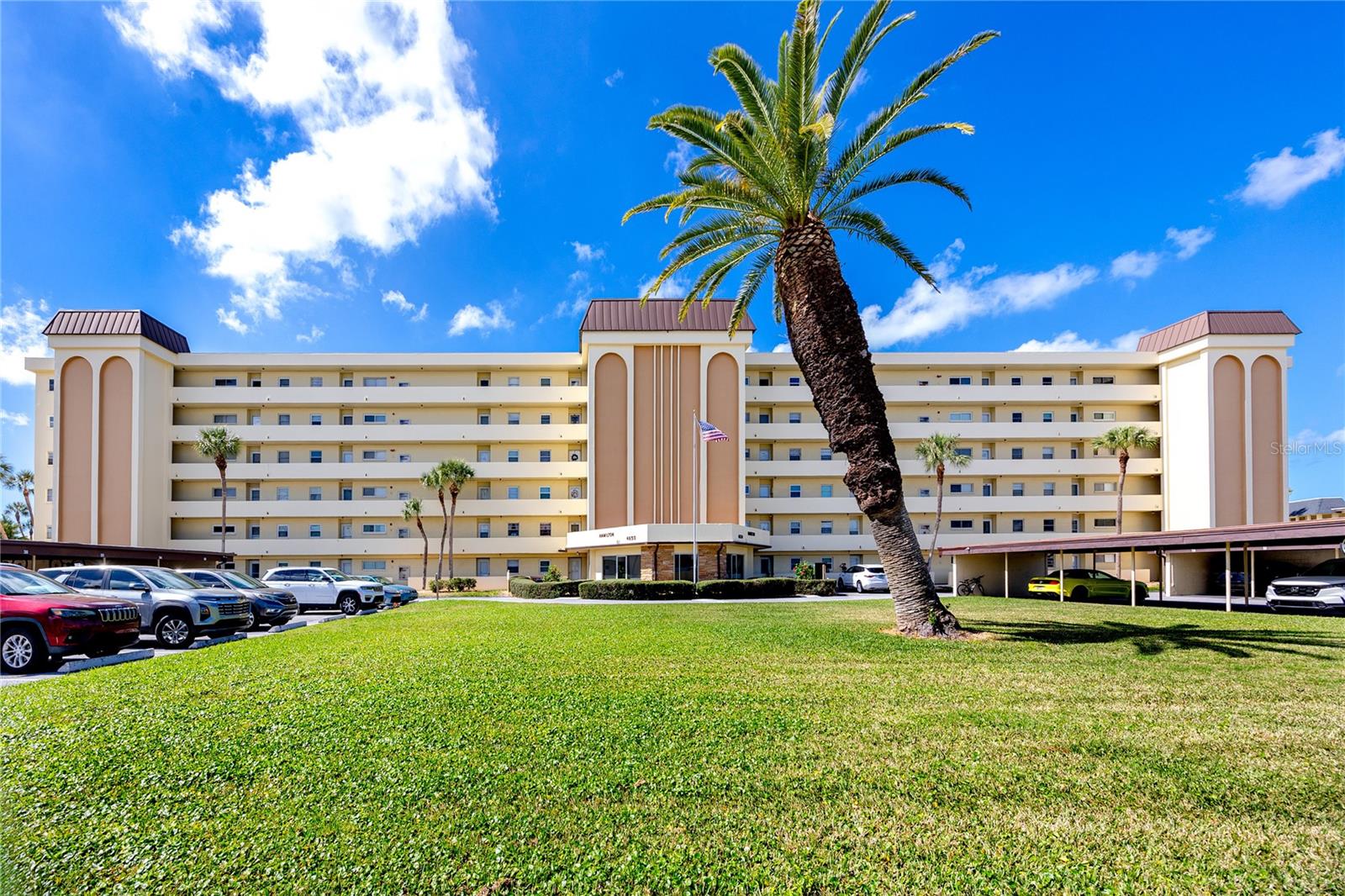 4650 COVE CIRCLE 409