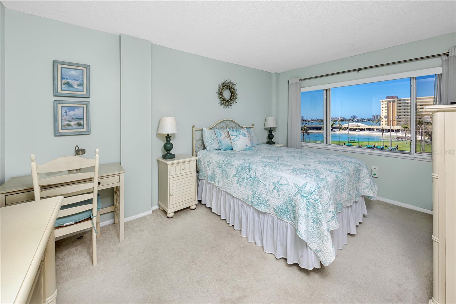 HAMILTON HOUSE THE CONDO - Residential