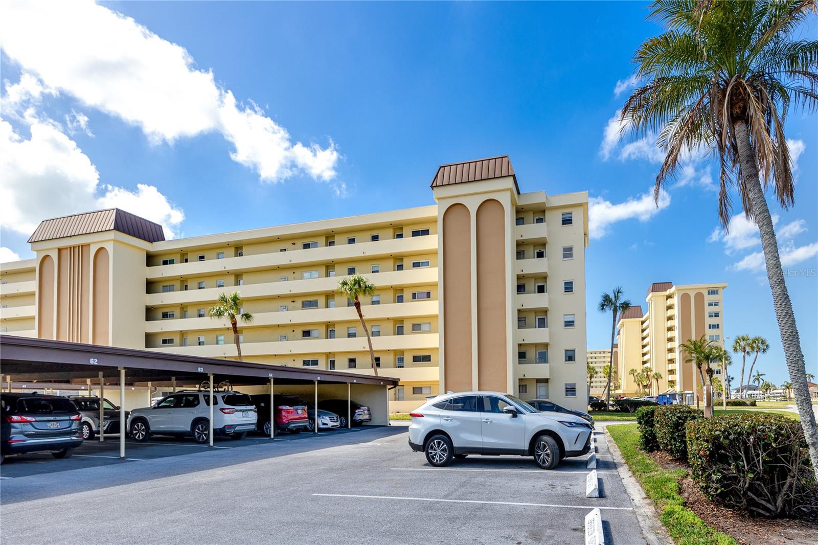 4650 COVE CIRCLE 409